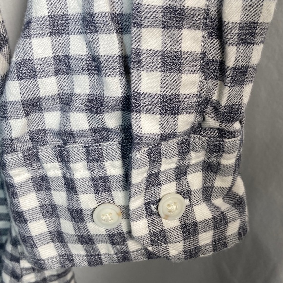 Banana Republic Luxe Flannel Grant Fit Black and White Checkered Shirt - Picture 8 of 10